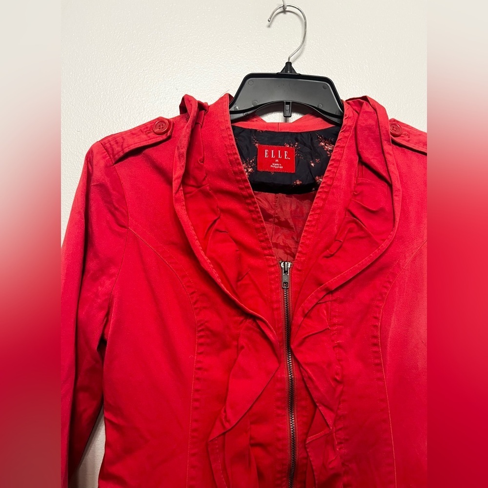 Elle Women's Vibrant Red Trench Coat Ruffle Missing Belt Size Medium - Picture 4 of 9